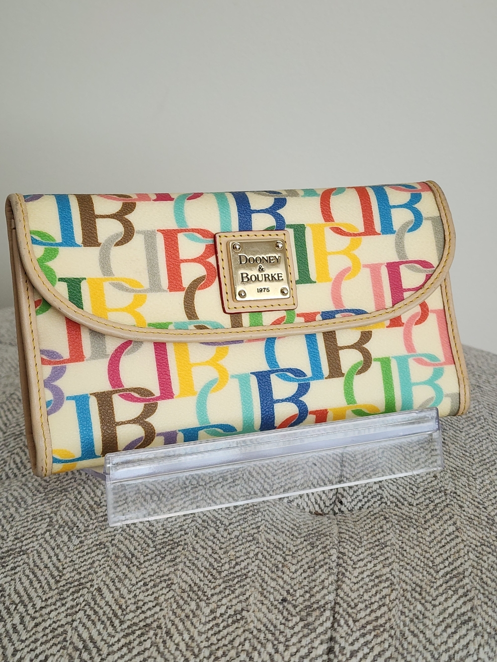 Y2K Dooney & Bourke Retro Scribble checkbook wallet Clutch With Rainbow Zipper!